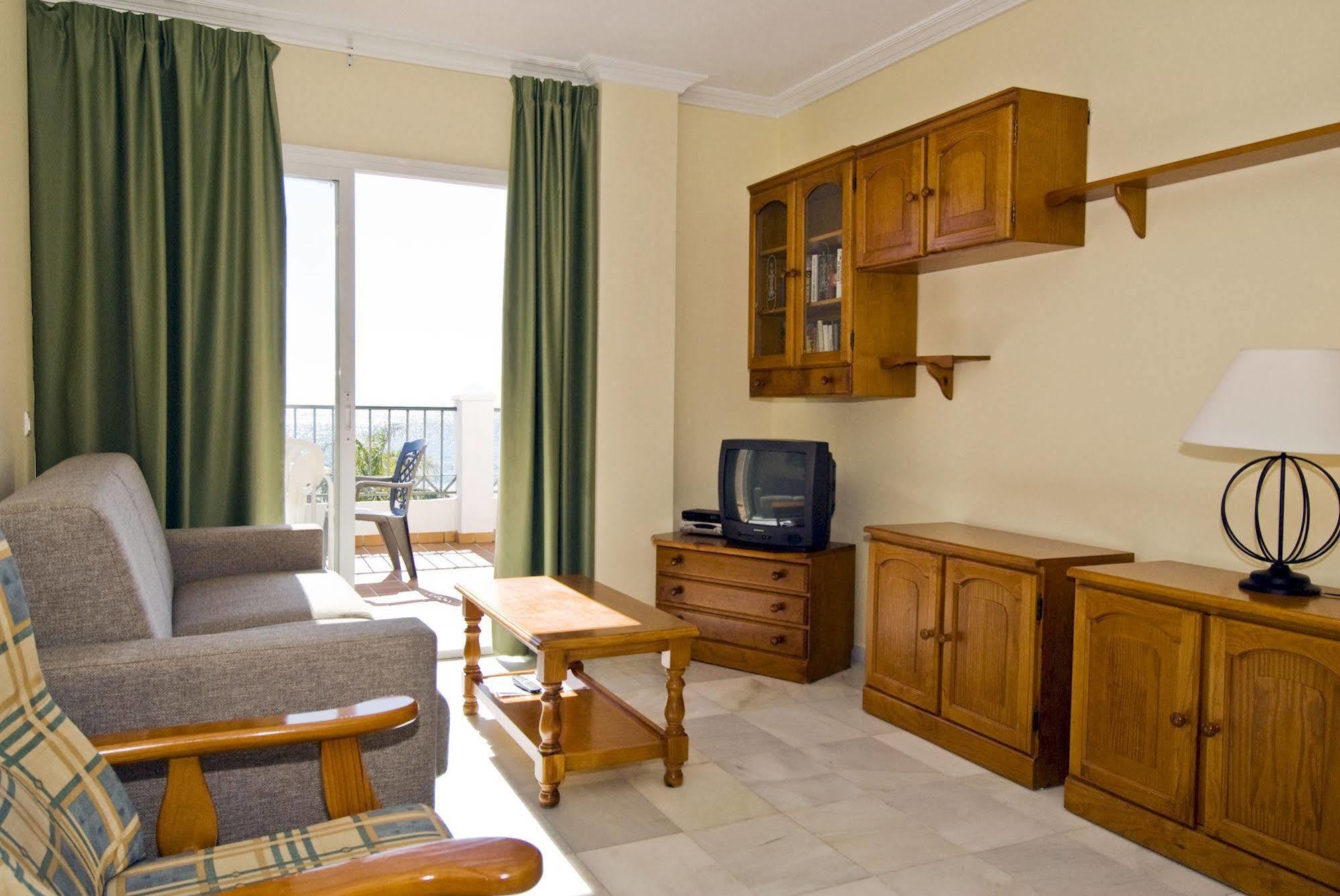 Apartamentos Hc Burriana Playa Nerja Exteriör bild
