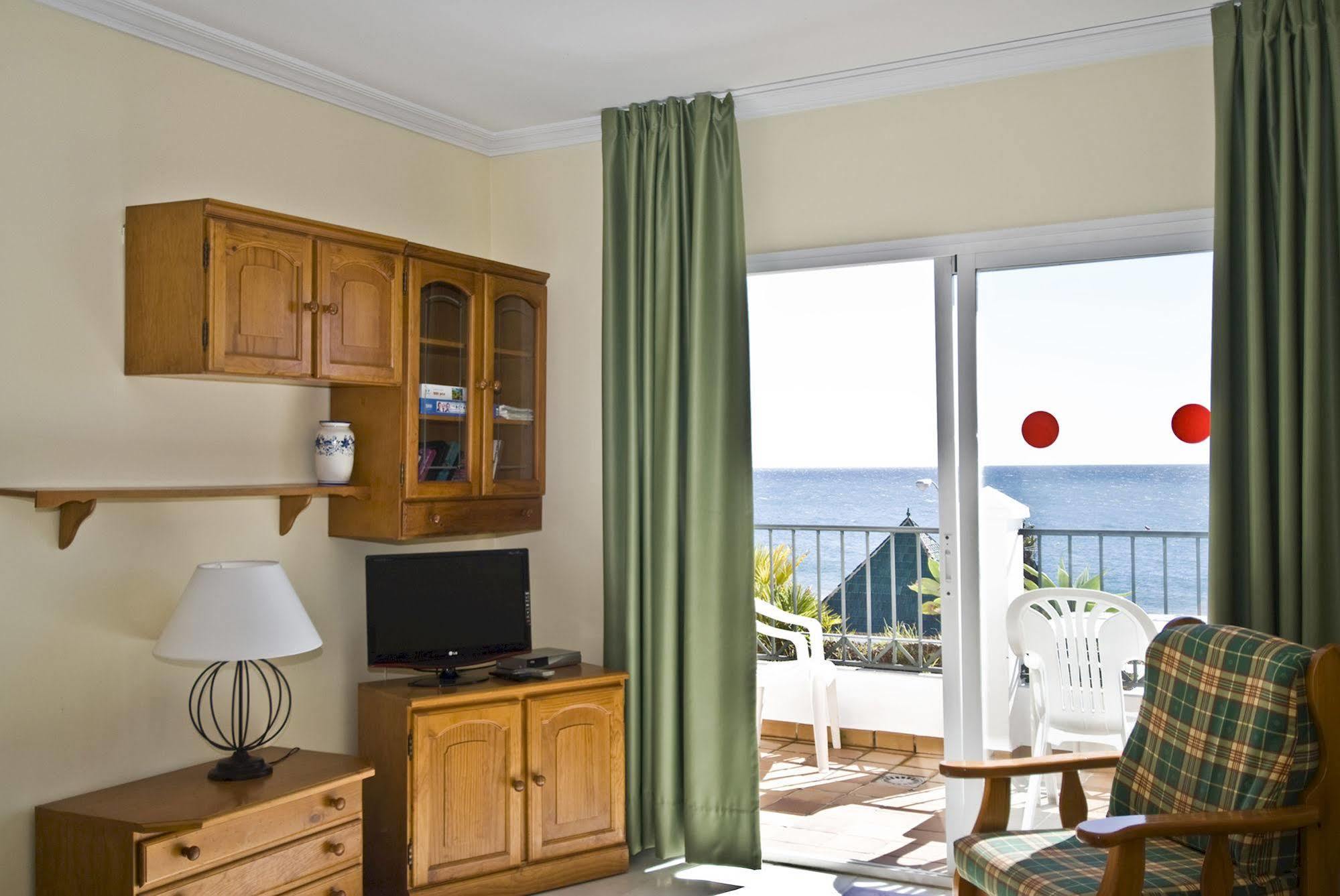 Apartamentos Hc Burriana Playa Nerja Exteriör bild