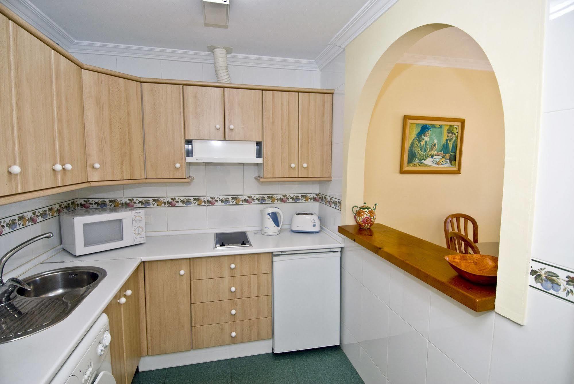 Apartamentos Hc Burriana Playa Nerja Exteriör bild
