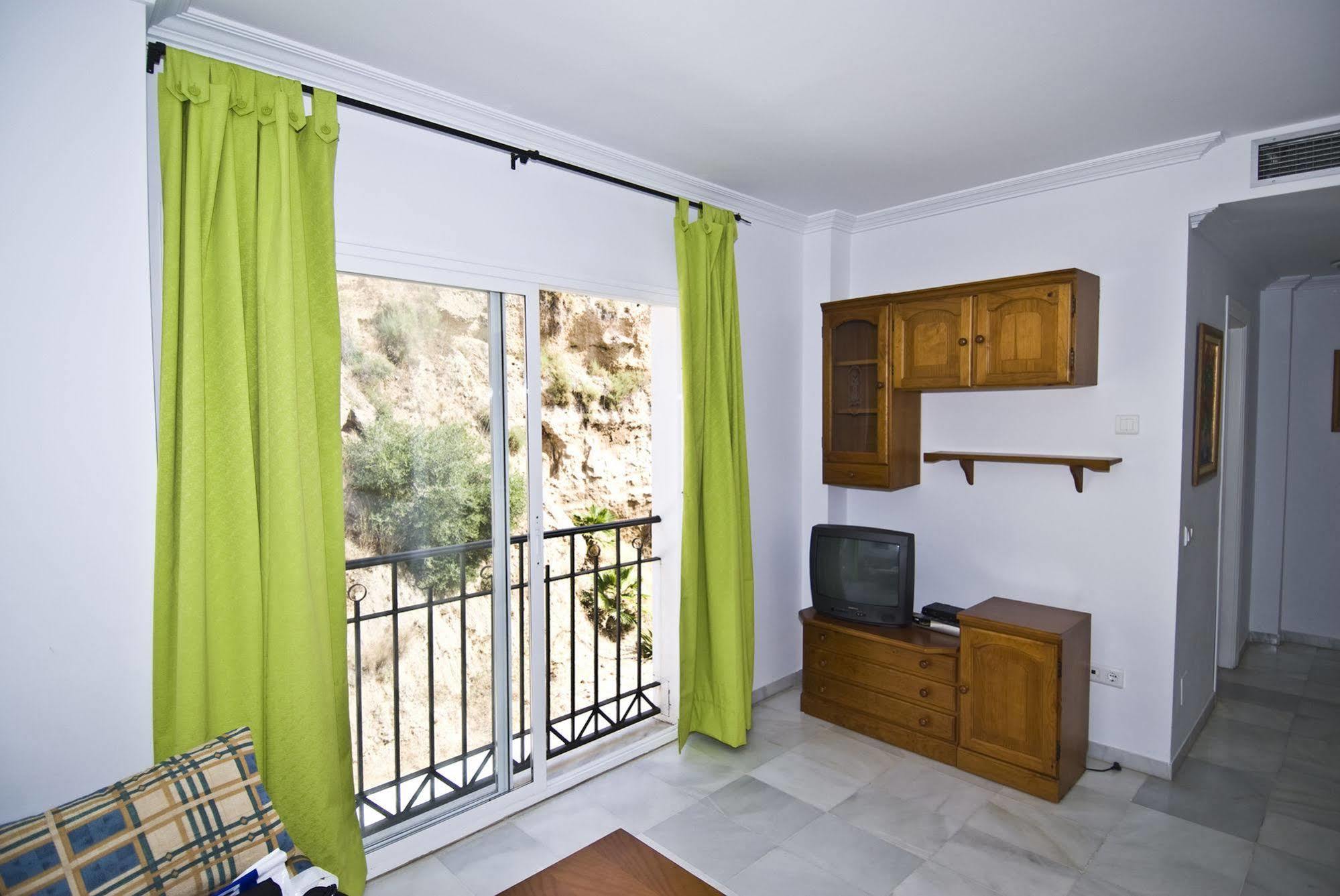 Apartamentos Hc Burriana Playa Nerja Exteriör bild