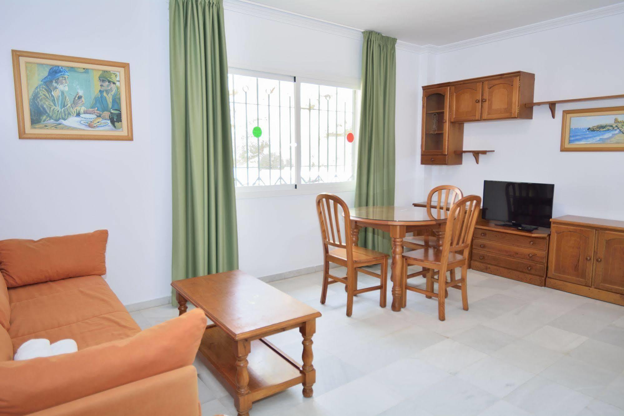 Apartamentos Hc Burriana Playa Nerja Exteriör bild