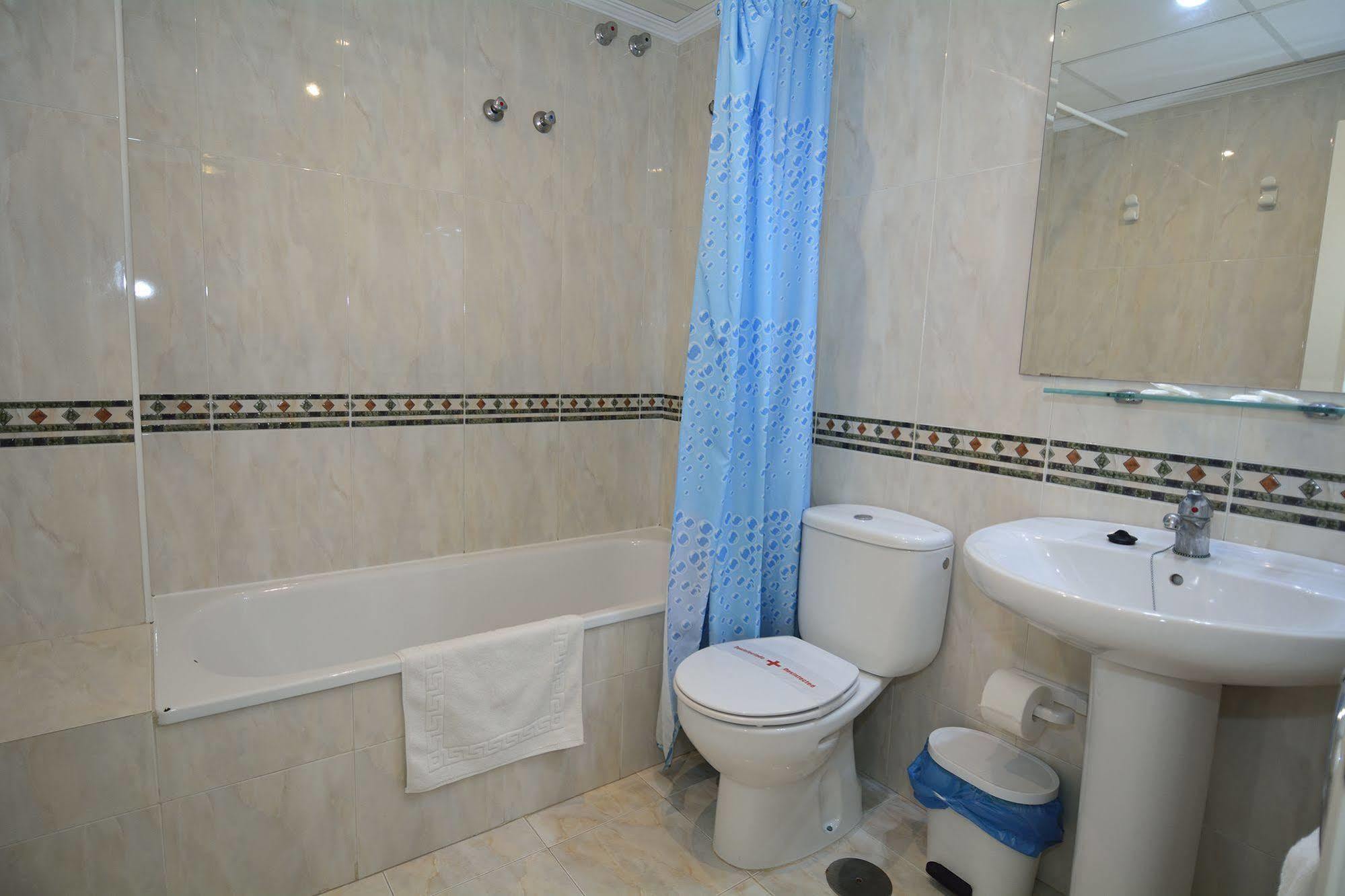 Apartamentos Hc Burriana Playa Nerja Exteriör bild